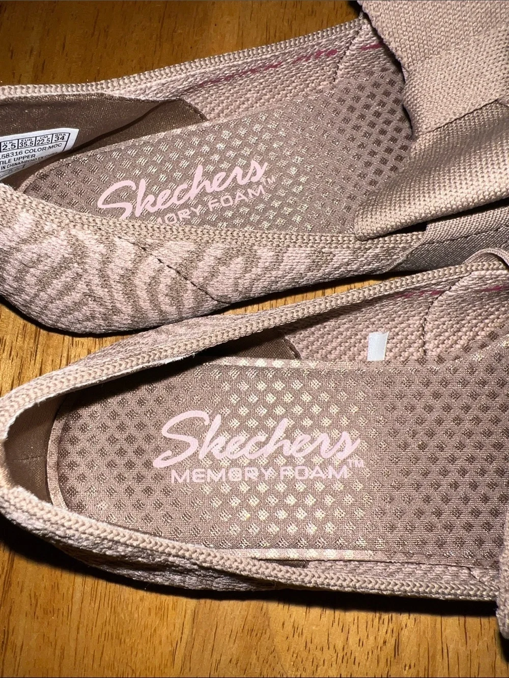 Skechers Taupe Pointed-Toe Bow Flats Cleo Size 5.5